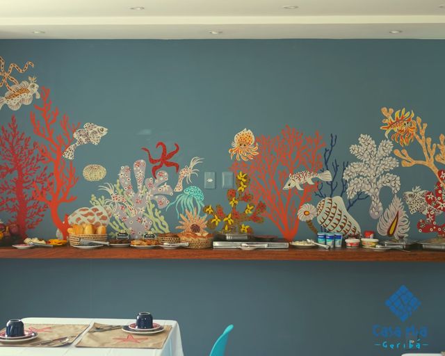Painel com tema marinho na sala